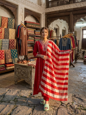 Women Dark Pink Embellished 3 Pcs. Set